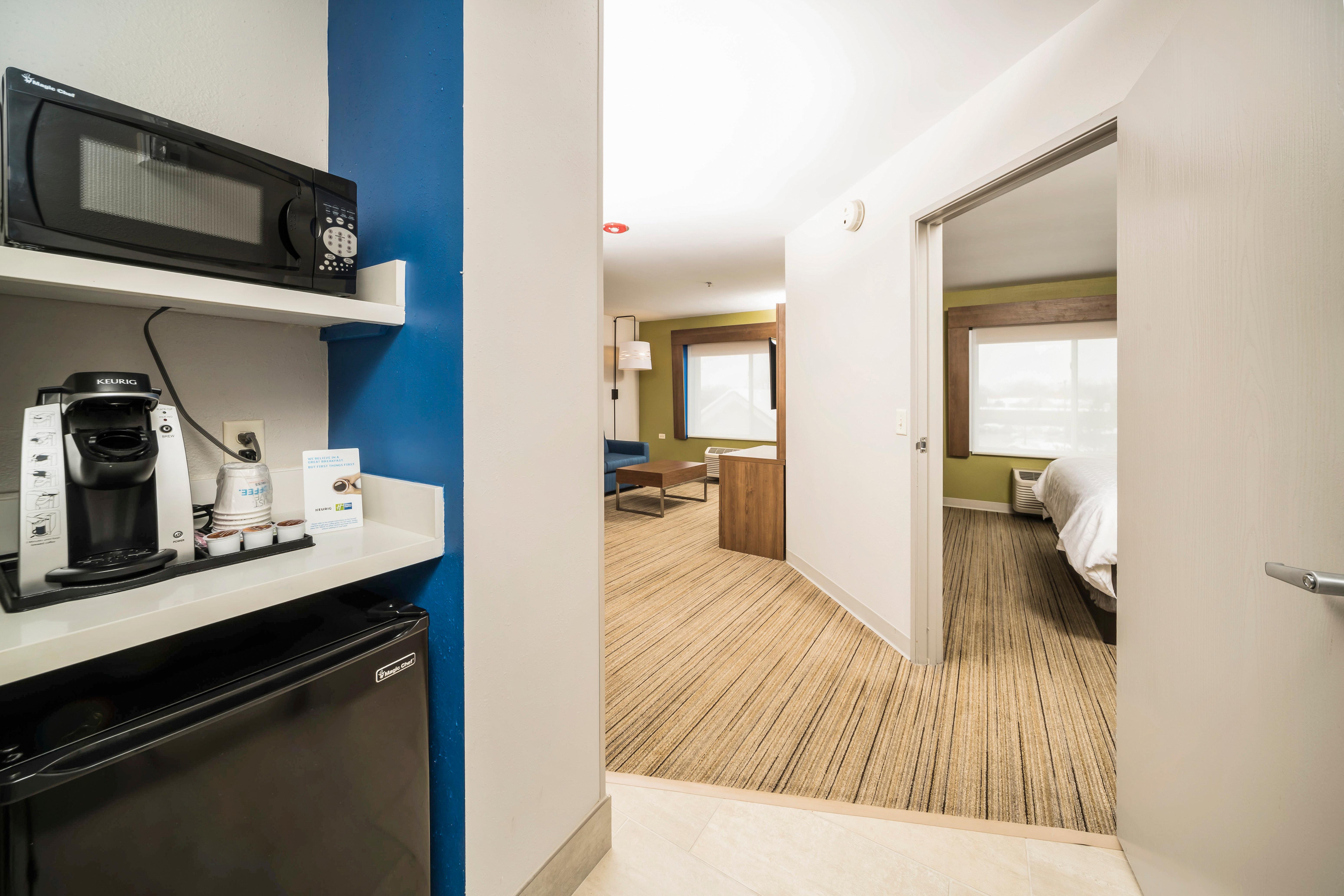 Holiday Inn Express Chicago Northwest-Vernon Hills, An Ihg Hotel Εξωτερικό φωτογραφία